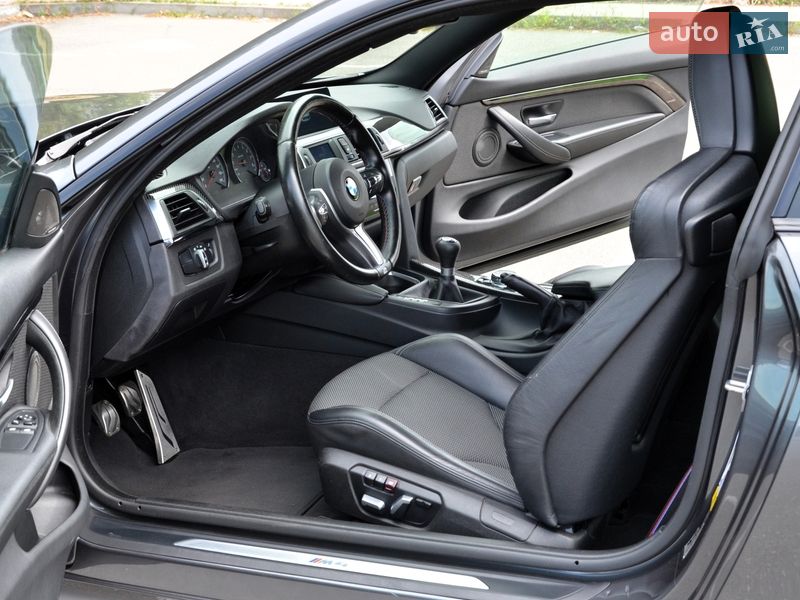 Купе BMW M4 2016 в Киеве