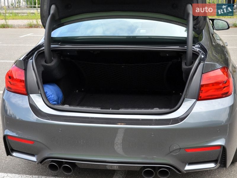 Купе BMW M4 2016 в Киеве