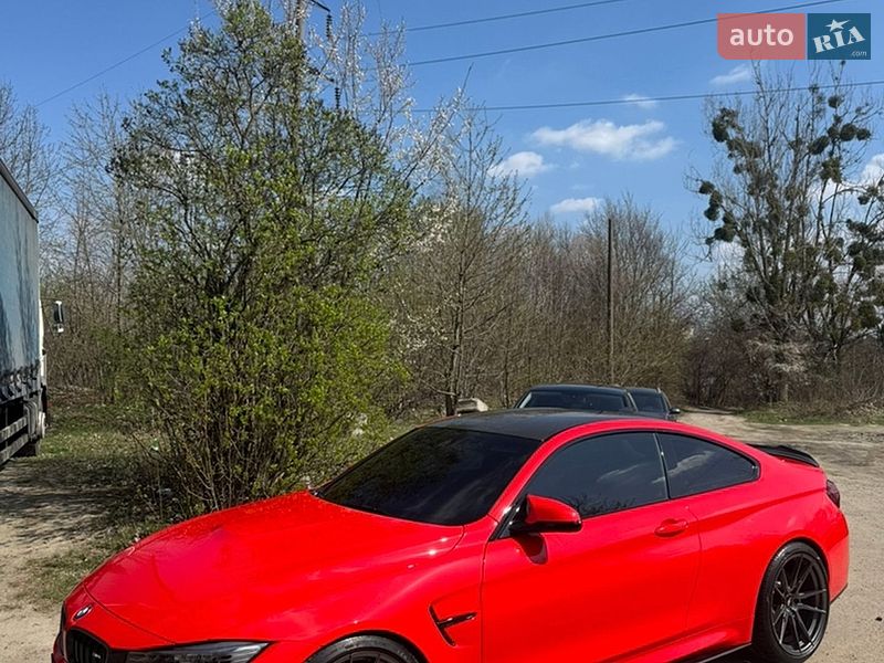 Купе BMW M4 2015 в Львове