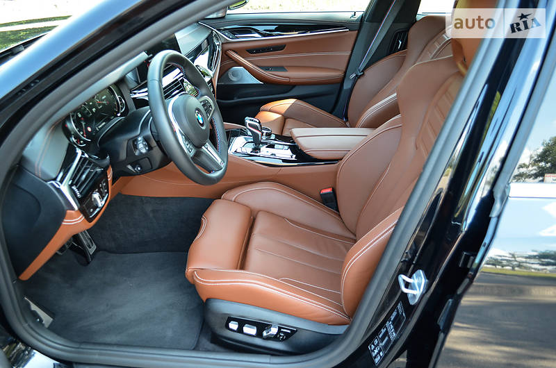Седан BMW M5 2018 в Києві