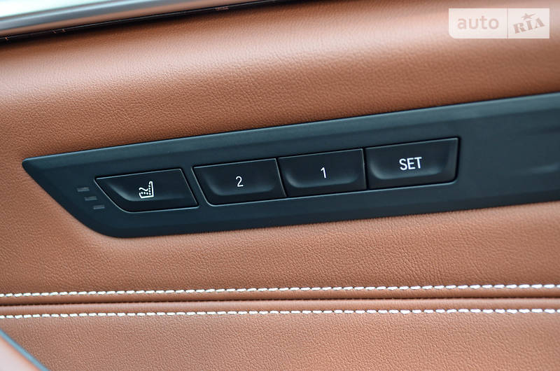 Седан BMW M5 2018 в Києві