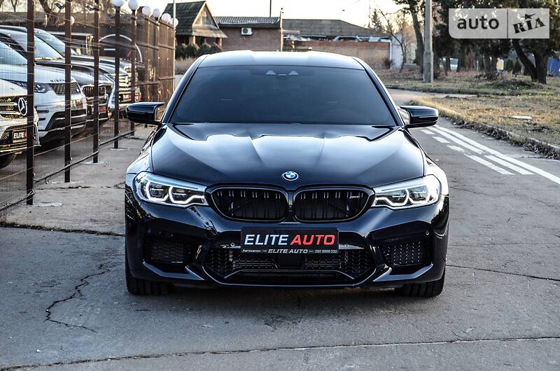 Седан BMW M5 2018 в Києві