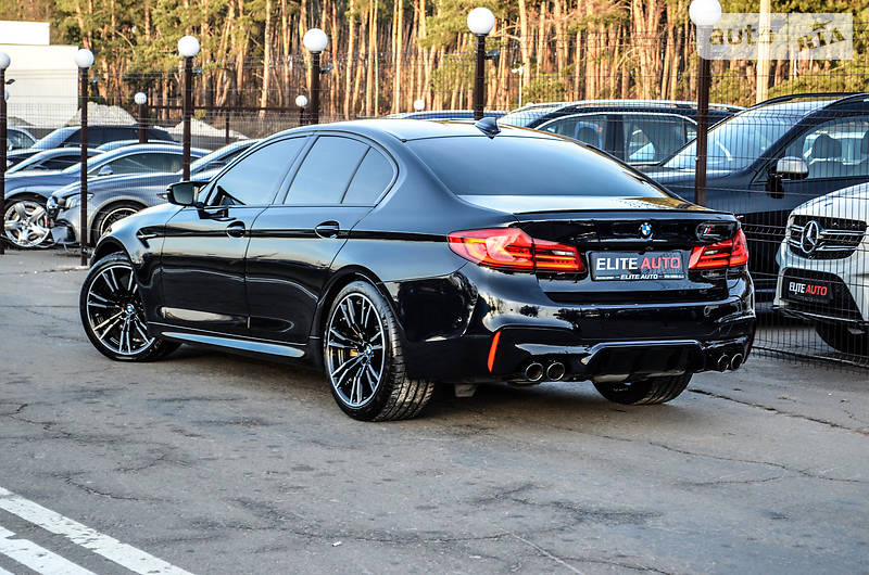 Седан BMW M5 2018 в Києві