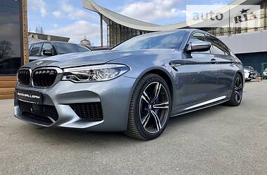 Седан BMW M5 2018 в 