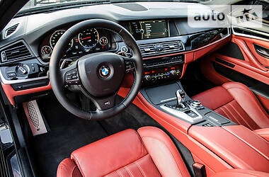 Седан BMW M5 2012 в Киеве