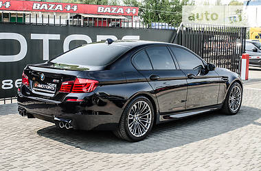 Седан BMW M5 2012 в Киеве