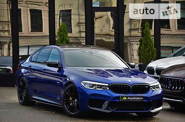 Седан BMW M5 2019 в Киеве