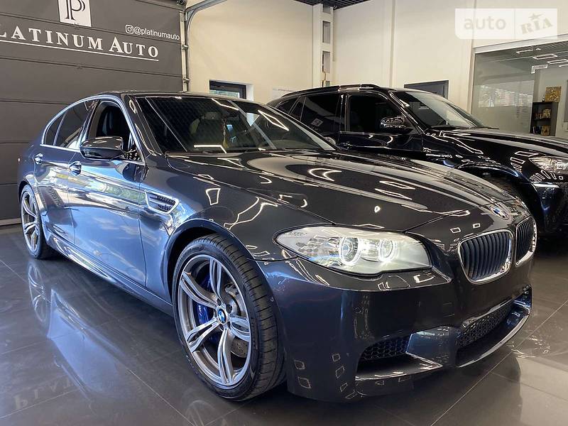 Седан BMW M5 2012 в Одессе