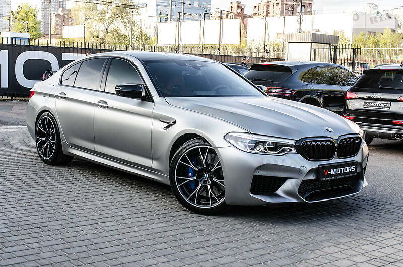 Седан BMW M5 2019 в Києві