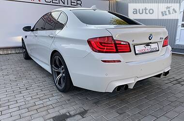 Седан BMW M5 2012 в Виннице