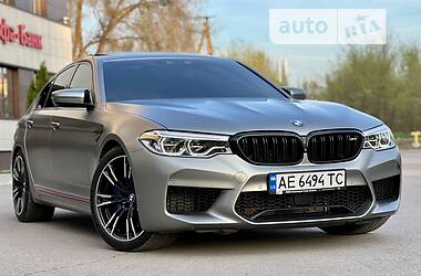 Седан BMW M5 2018 в Киеве