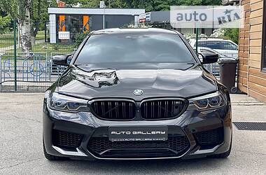 Седан BMW M5 2019 в Києві