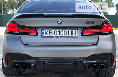 Седан BMW M5 2019 в 