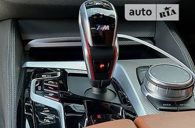 Седан BMW M5 2019 в 