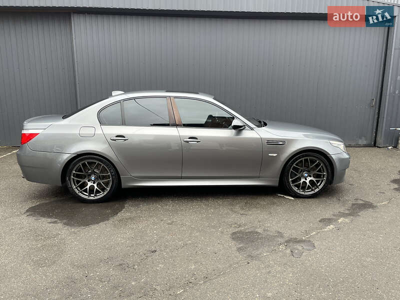 Седан BMW M5 2008 в Киеве