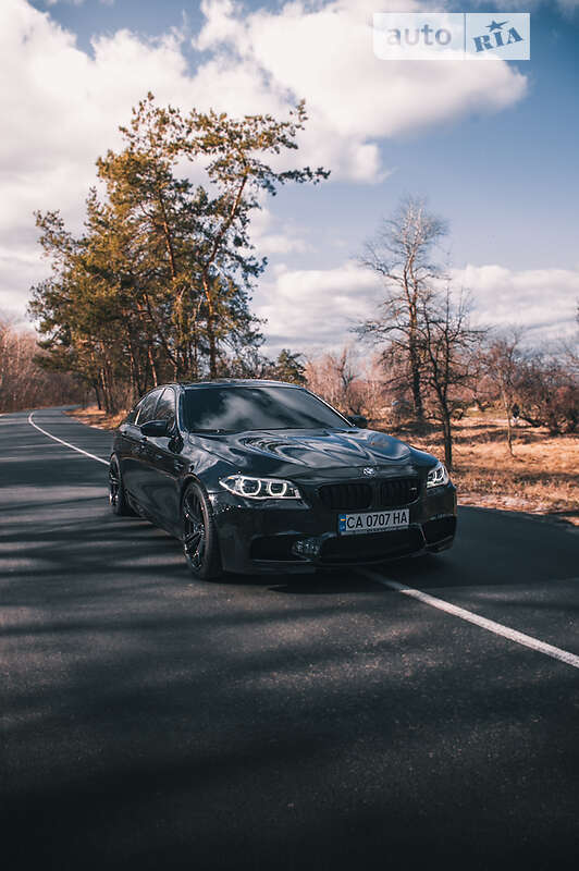 Седан BMW M5 2013 в Дніпрі