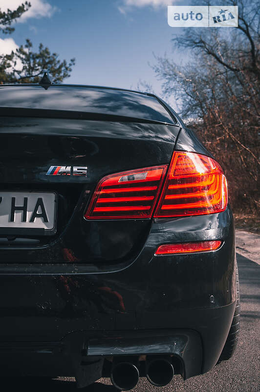 Седан BMW M5 2013 в Дніпрі