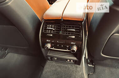 Седан BMW M5 2020 в 