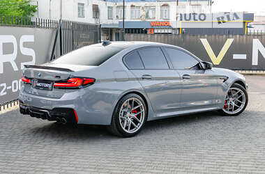 Седан BMW M5 2018 в 