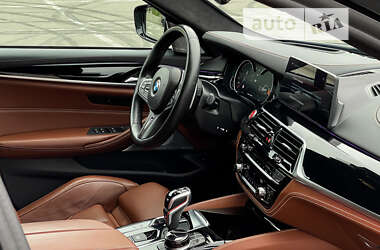 Седан BMW M5 2018 в 