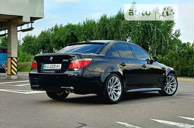 Седан BMW M5 2006 в Киеве