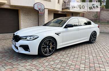Седан BMW M5 2020 в 