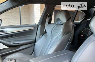 Седан BMW M5 2020 в 