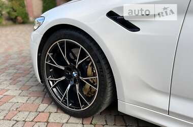 Седан BMW M5 2020 в 