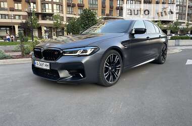 Седан BMW M5 2018 в Вишневому