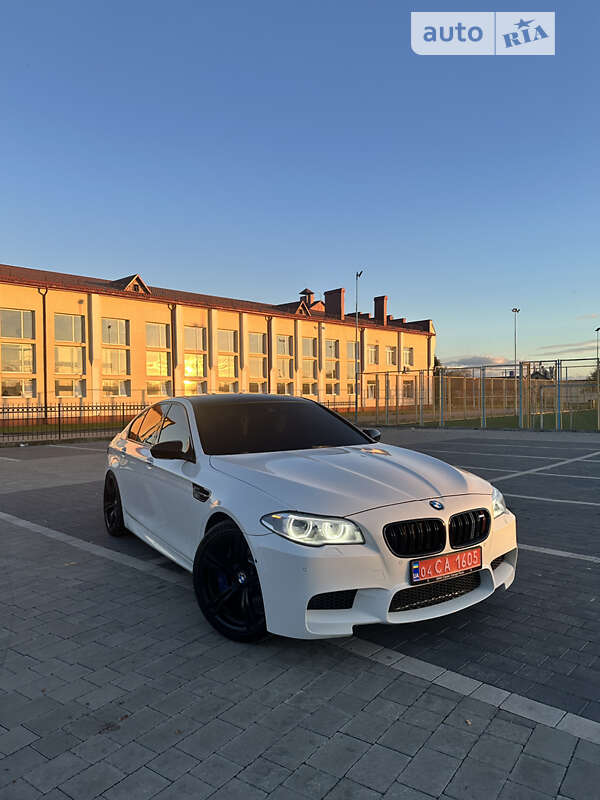Седан BMW M5 2015 в Ивано-Франковске