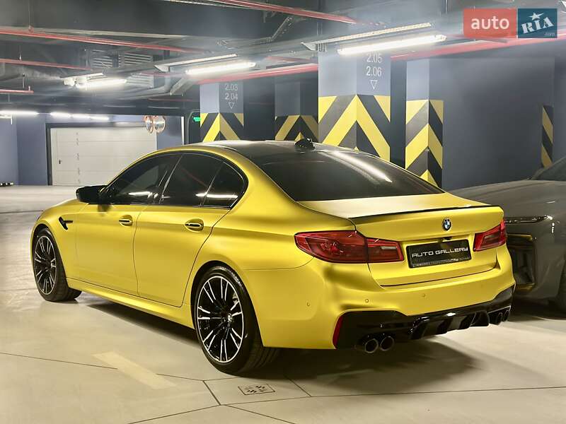 Седан BMW M5 2018 в Києві