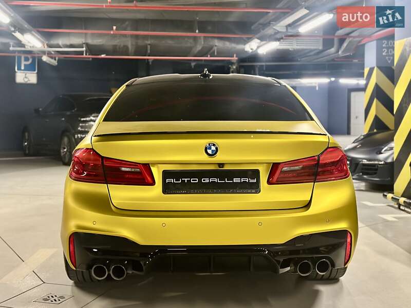 Седан BMW M5 2018 в Києві