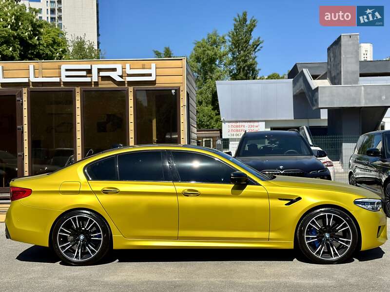 Седан BMW M5 2018 в Києві