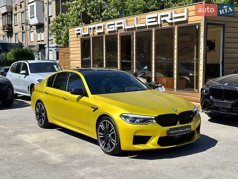 Седан BMW M5 2018 в Києві