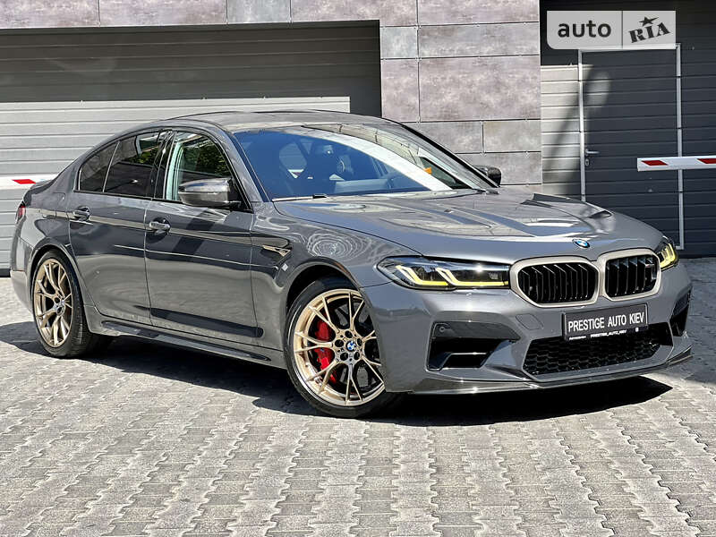 Седан BMW M5 2021 в Киеве