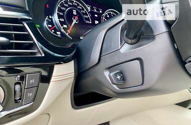 Седан BMW M5 2018 в 