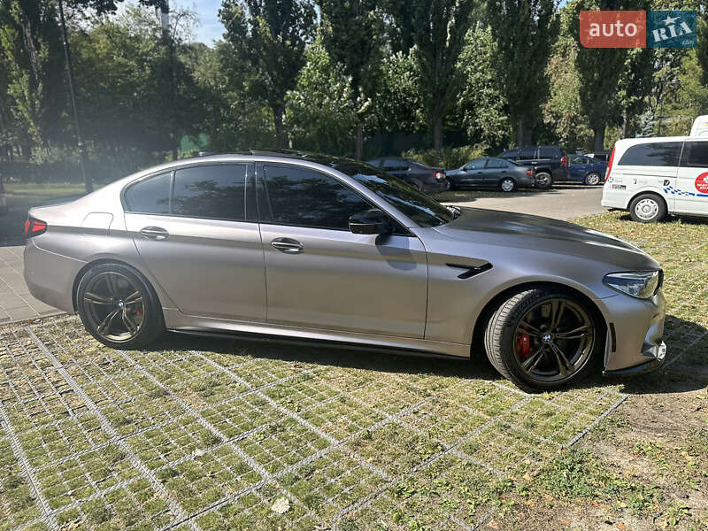 Седан BMW M5 2018 в Києві