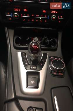 Седан BMW M5 2012 в 