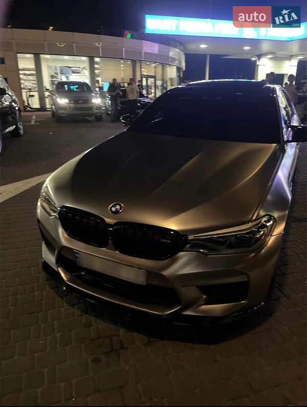 Седан BMW M5 2018 в Києві
