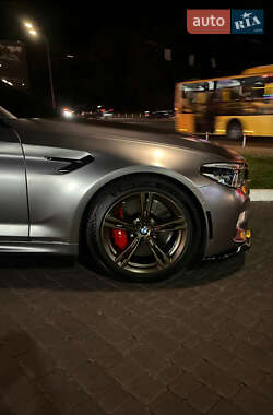 Седан BMW M5 2018 в Києві