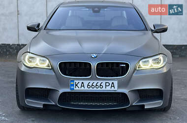 Седан BMW M5 2014 в Киеве