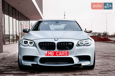 Седан BMW M5 2011 в Виноградове