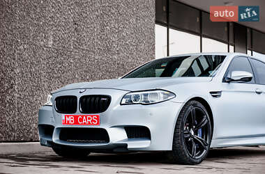 Седан BMW M5 2011 в Виноградове