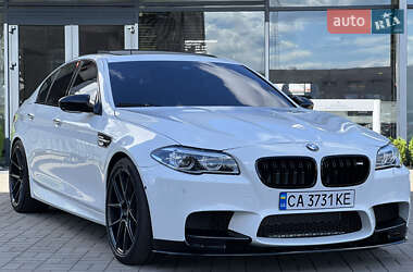 Седан BMW M5 2013 в Черкасах