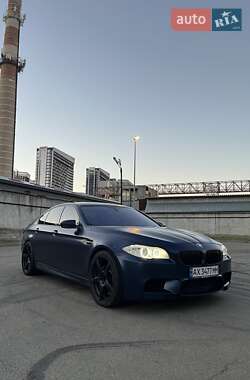 Седан BMW M5 2012 в Киеве