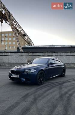 Седан BMW M5 2012 в Киеве