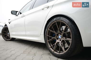 Седан BMW M5 2018 в Мукачевому
