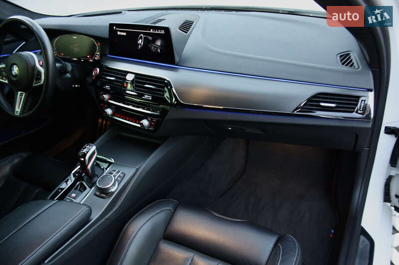 Седан BMW M5 2020 в Хмельницком
