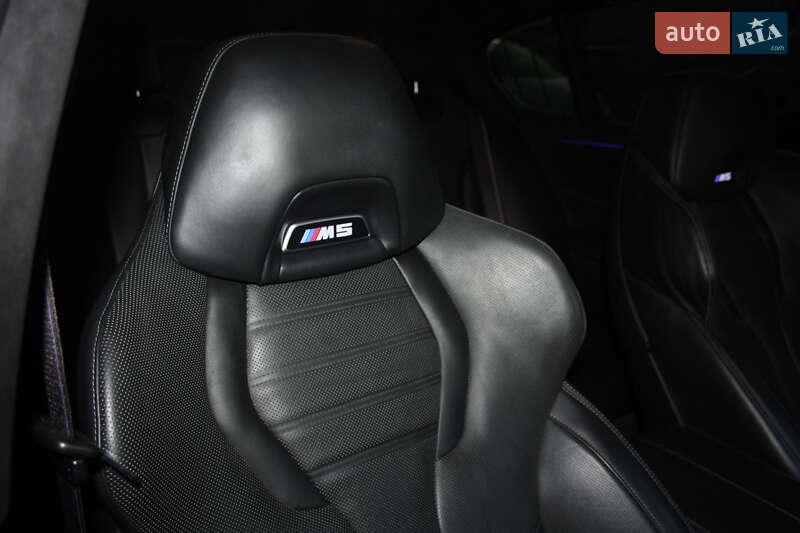 Седан BMW M5 2020 в Хмельницком