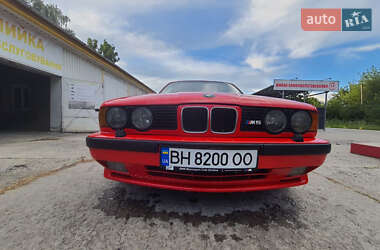 Седан BMW M5 1988 в 